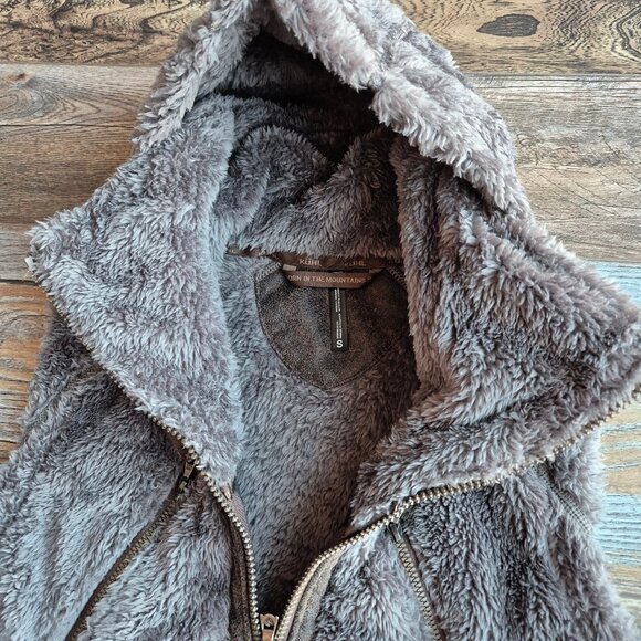 NWT KUHL Flight Vest Mid-Weight Italian Fleece Stowaway Hood Breen - Picture 11 of 16